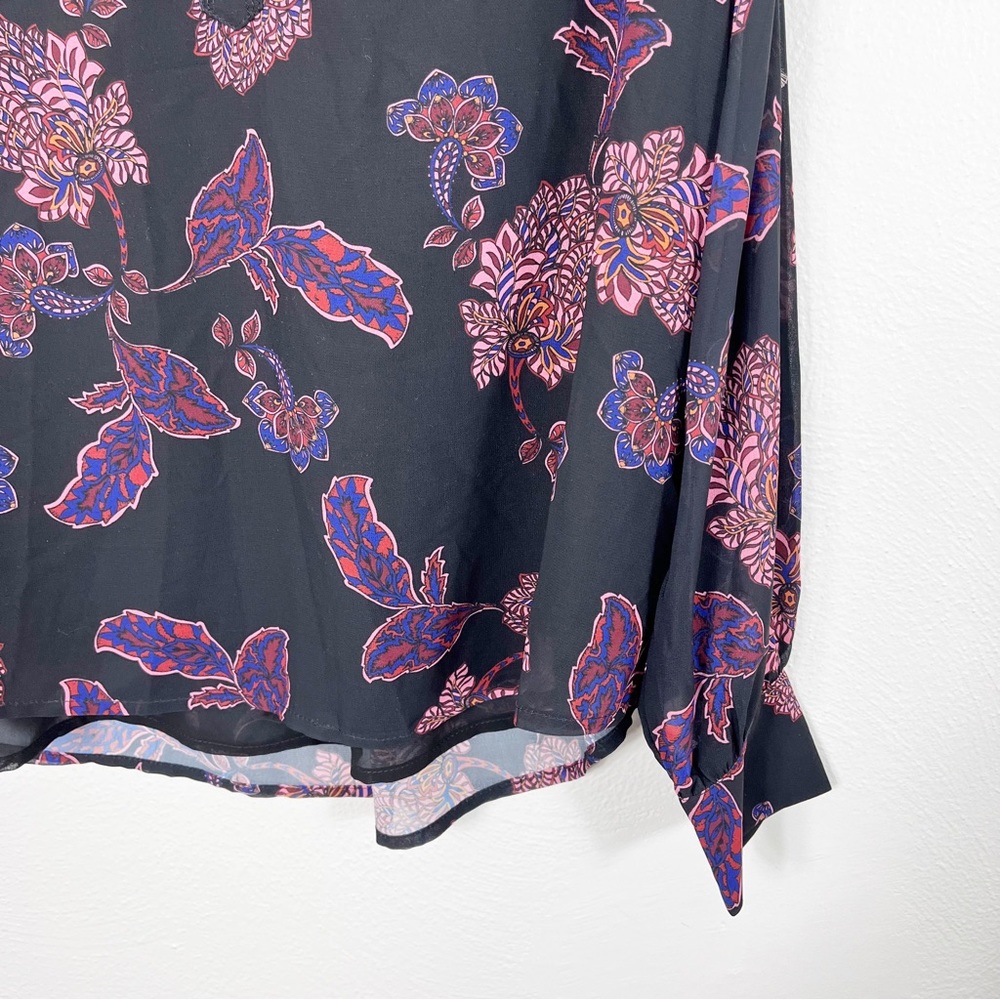 See U Soon Paisley Printed Split Neck Blouse - Picture 4 of 7